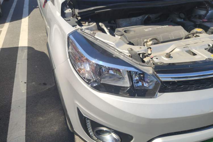 Used Great Wall M4 2014 1.5L Manual Luxury Model Right Front Headlight