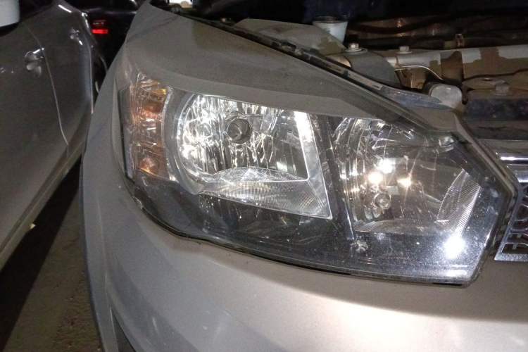 Used Great Wall M4 2014 1.5L Manual Luxury Model Right Front Headlight