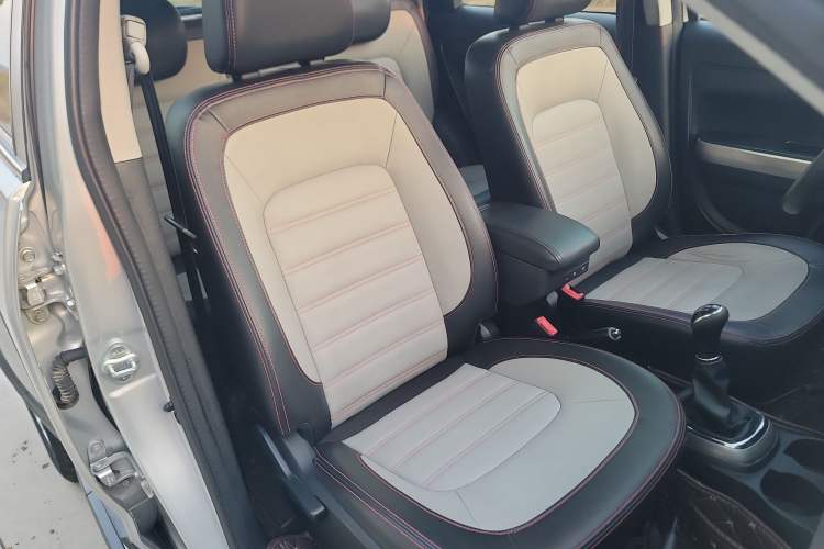 Used Great Wall M4 2014 1.5L Manual Luxury Model Right Front Seat