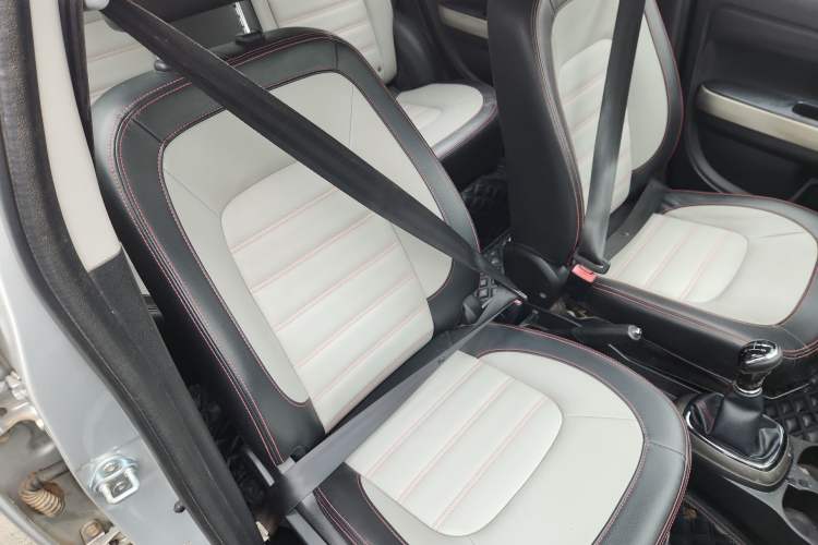 Used Great Wall M4 2014 1.5L Manual Comfort Model Right Front Seat