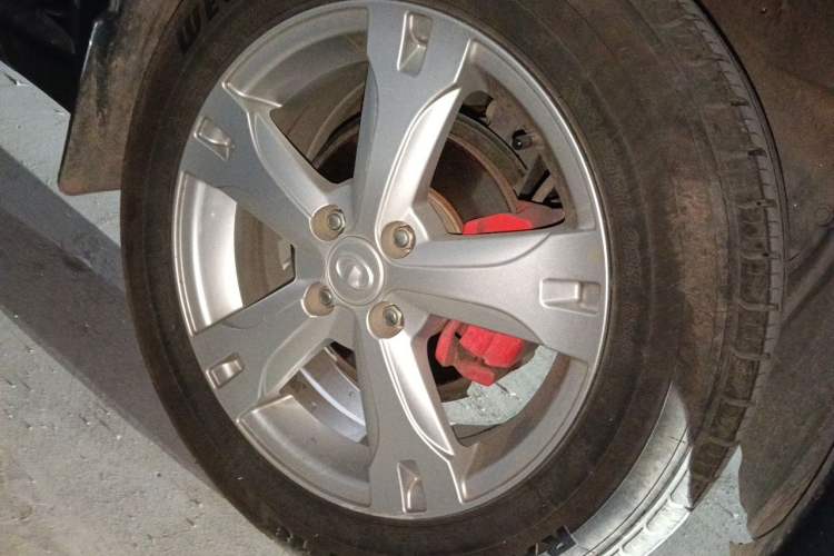 Used Great Wall M4 2014 1.5L Manual Luxury Model Right Front Wheel Hub