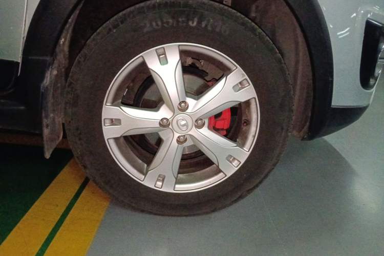 Used Great Wall M4 2014 1.5L Manual Luxury Model Right Front Wheel Hub