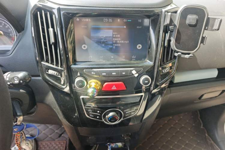Used Great Wall M4 2014 1.5L Manual Comfort Model Audio And AC Panel