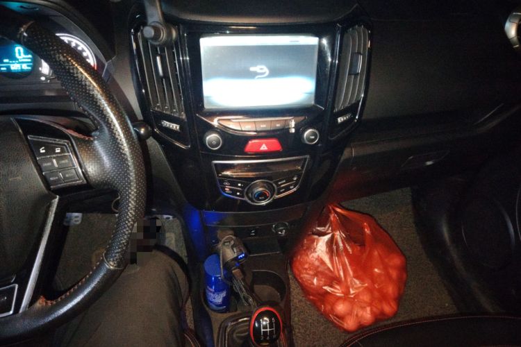 Used Great Wall M4 2014 1.5L Manual Luxury Model Audio And AC Panel