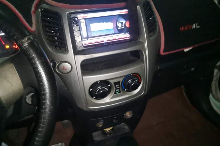 Used Great Wall M4 2014 1.5L Manual Comfort Model Audio And AC Panel