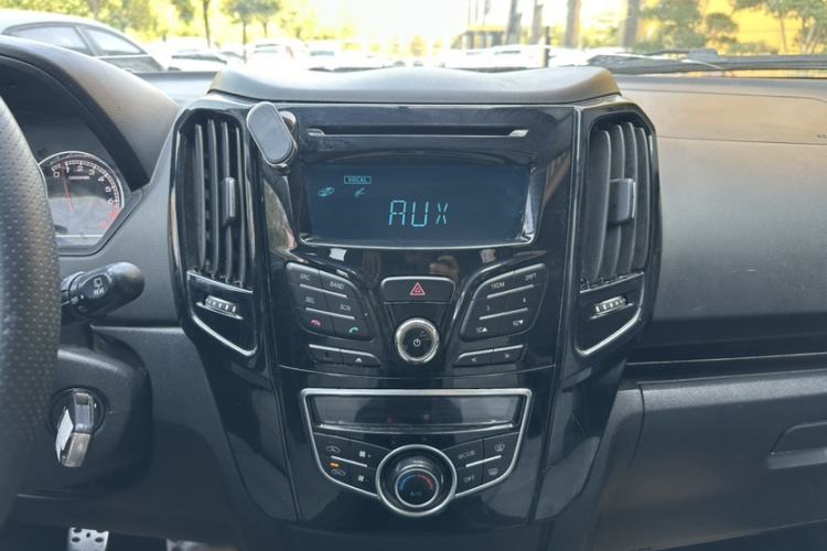 Used Great Wall M4 2014 1.5L Manual Comfort Model Audio And AC Panel