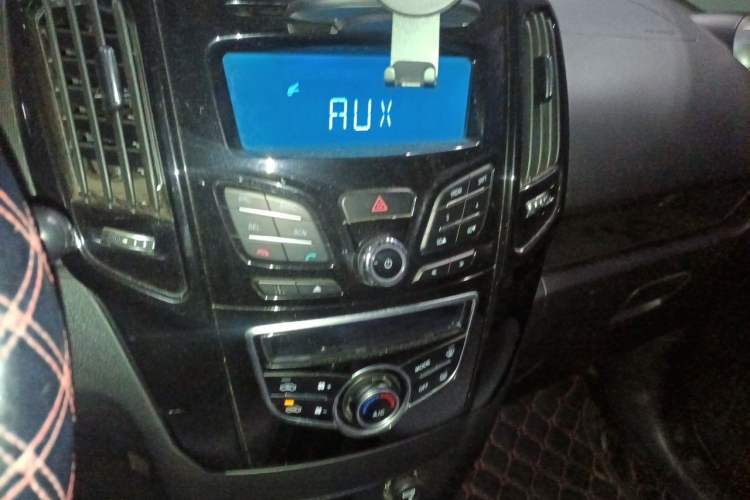 Used Great Wall M4 2014 1.5L Manual Comfort Model Audio And AC Panel