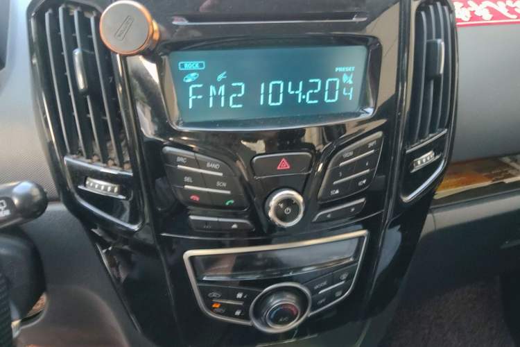 Used Great Wall M4 2014 1.5L Manual Comfort Model Audio And AC Panel