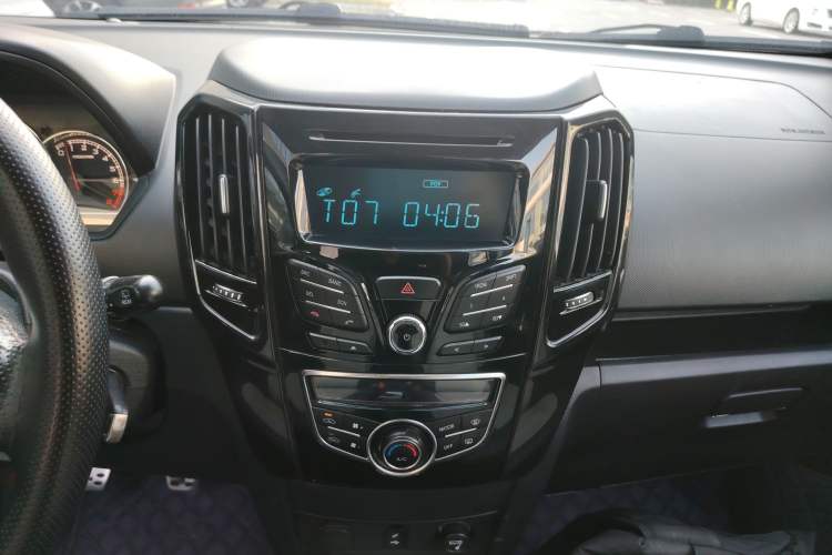 Used Great Wall M4 2014 1.5L Manual Comfort Model Audio And AC Panel
