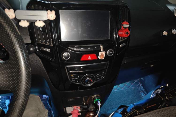 Used Great Wall M4 2014 1.5L Manual Luxury Model Audio And AC Panel