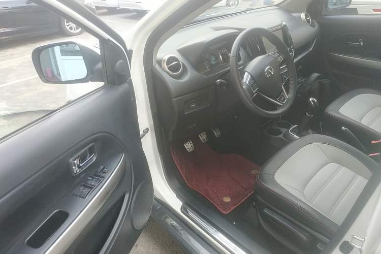 Used Great Wall M4 2014 1.5L Manual Luxury Model Driver Seat