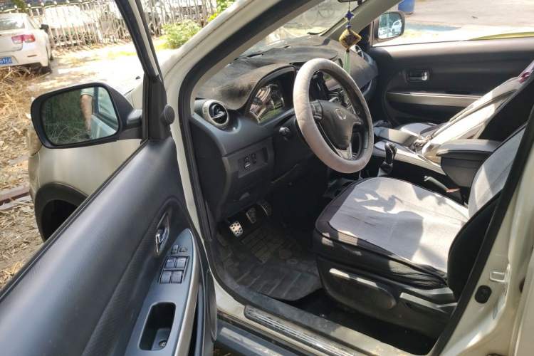 Used Great Wall M4 2014 1.5L Manual Comfort Model Driver Seat