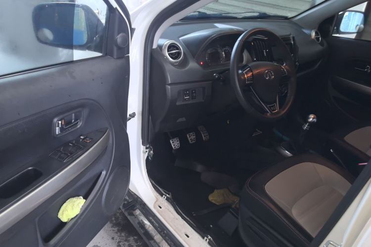 Used Great Wall M4 2014 1.5L Manual Comfort Model Driver Seat
