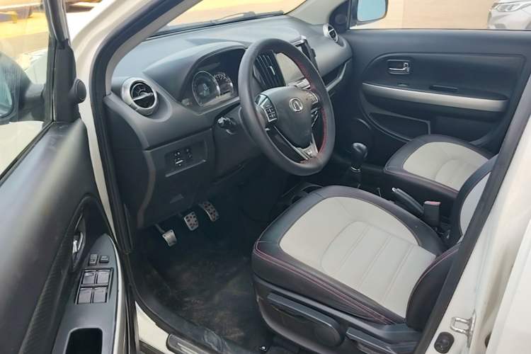 Used Great Wall M4 2014 1.5L Manual Luxury Model Driver Seat