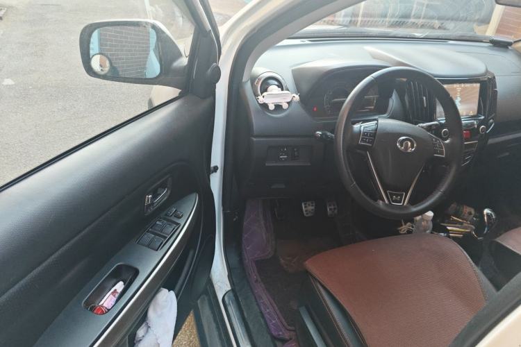 Used Great Wall M4 2014 1.5L Manual Luxury Model Driver Seat