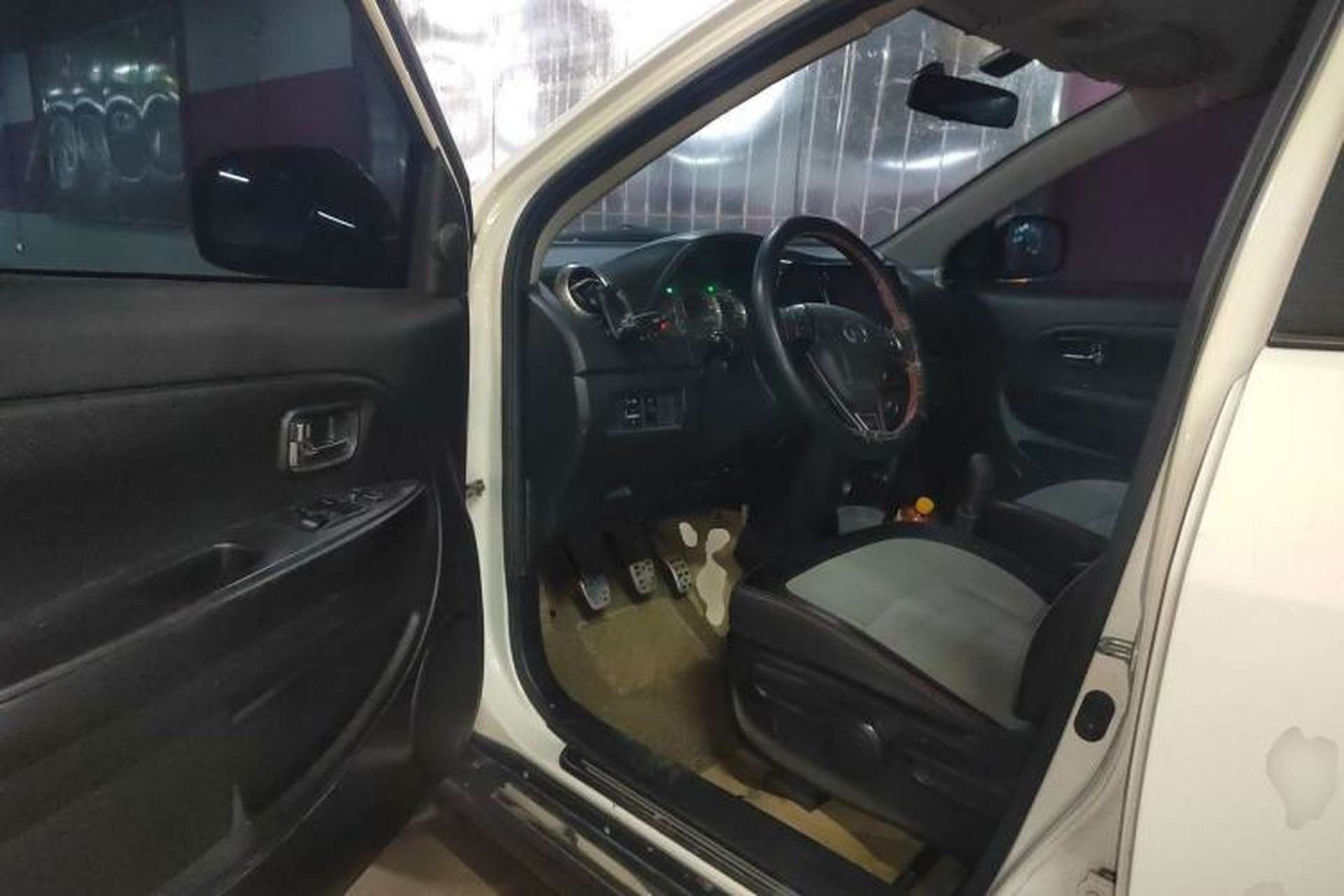 Used Great Wall M4 2014 1.5L Manual Luxury Model Driver Seat