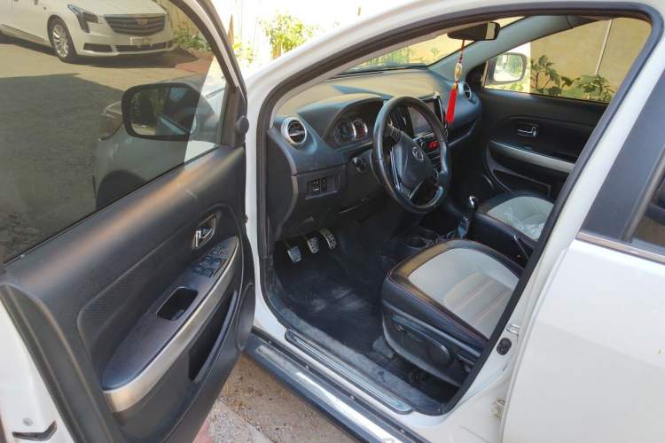 Used Great Wall M4 2014 1.5L Manual Luxury Model Driver Seat