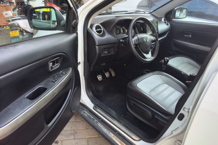 Used Great Wall M4 2014 1.5L Manual Comfort Model Driver Seat