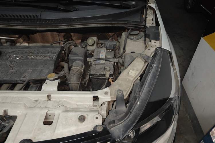 Used Great Wall M4 2014 1.5L Manual Luxury Model Engine Bay Left
