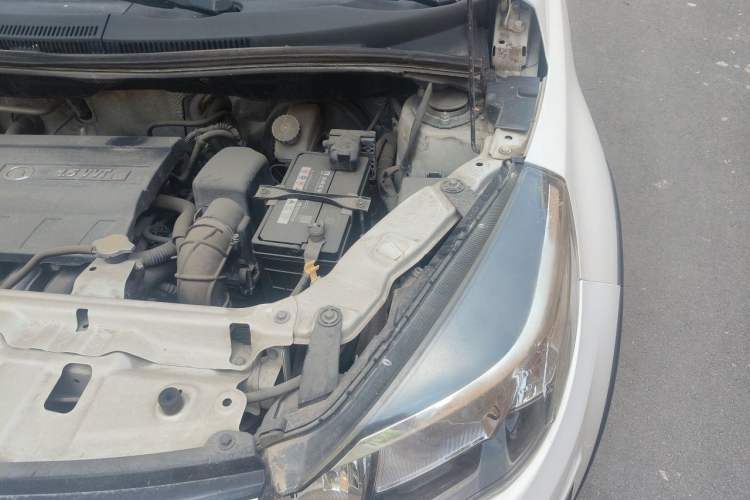 Used Great Wall M4 2014 1.5L Manual Luxury Model Engine Bay Left