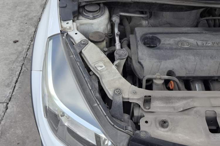 Used Great Wall M4 2014 1.5L Manual Comfort Model Engine Bay Right