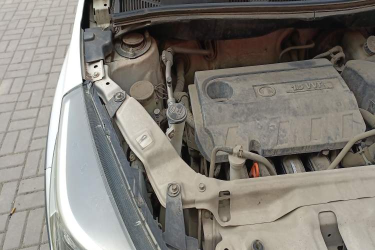 Used Great Wall M4 2014 1.5L Manual Luxury Model Engine Bay Right