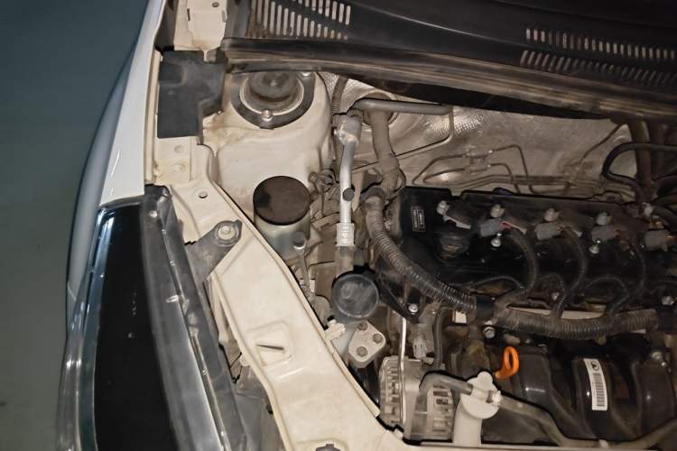 Used Great Wall M4 2014 1.5L Manual Luxury Model Engine Bay Right