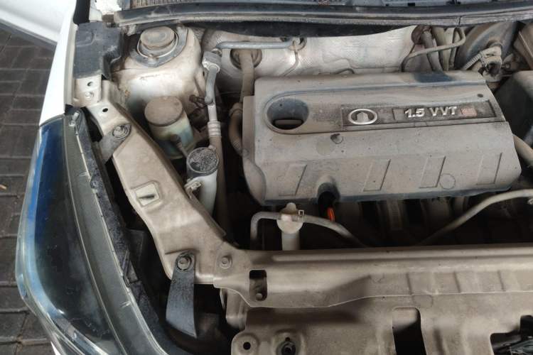 Used Great Wall M4 2014 1.5L Manual Luxury Model Engine Bay Right
