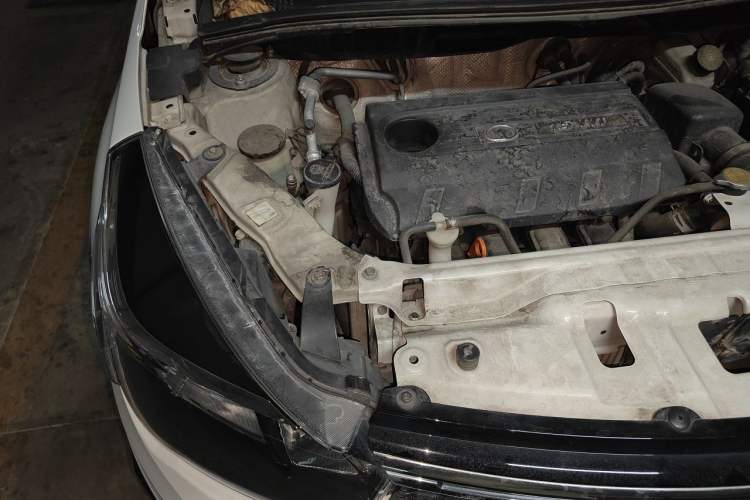 Used Great Wall M4 2014 1.5L Manual Luxury Model Engine Bay Right