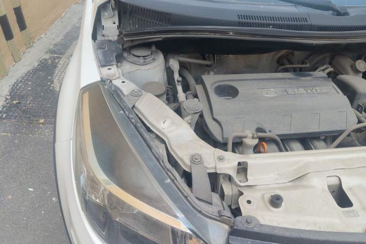 Used Great Wall M4 2014 1.5L Manual Luxury Model Engine Bay Right