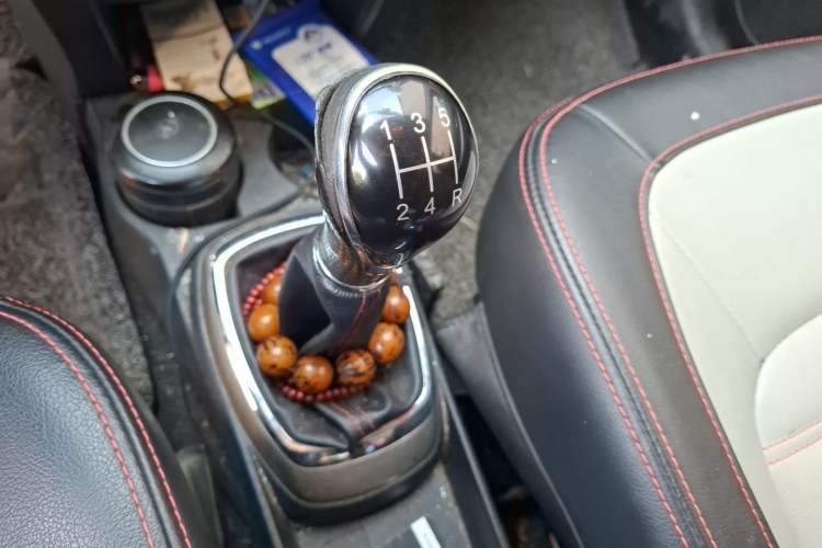 Used Great Wall M4 2014 1.5L Manual Luxury Model Gear Lever