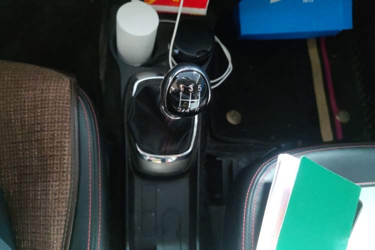 Used Great Wall M4 2014 1.5L Manual Luxury Model Gear Lever