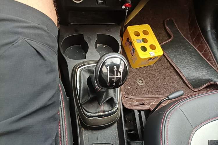 Used Great Wall M4 2014 1.5L Manual Luxury Model Gear Lever