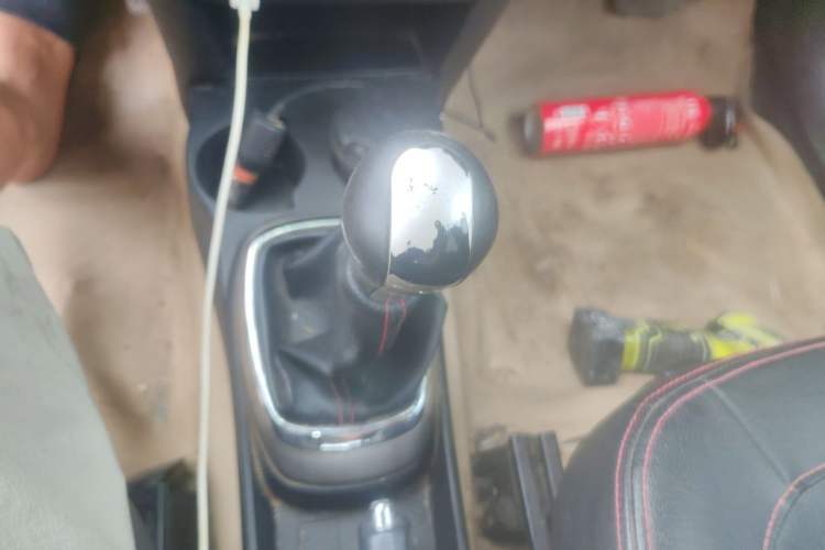 Used Great Wall M4 2014 1.5L Manual Comfort Model Gear Lever