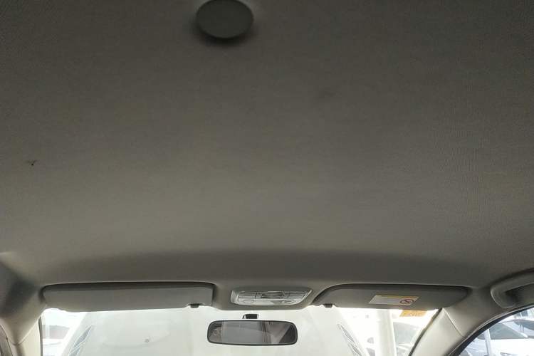 Used Great Wall M4 2014 1.5L Manual Comfort Model Headliner