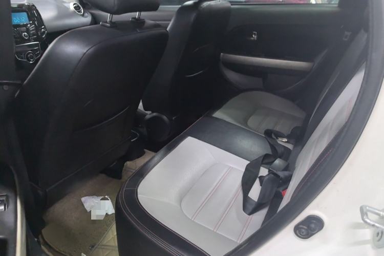 Used Great Wall M4 2014 1.5L Manual Comfort Model Interior 1