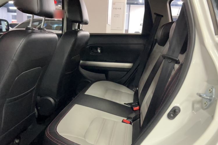 Used Great Wall M4 2014 1.5L Manual Comfort Model Interior 1