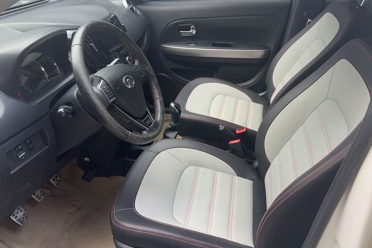 Used Great Wall M4 2014 1.5L Manual Comfort Model Interior 1