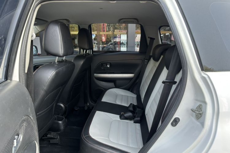 Used Great Wall M4 2014 1.5L Manual Comfort Model Interior 1