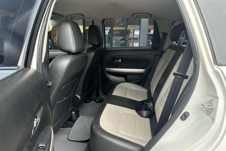 Used Great Wall M4 2014 1.5L Manual Luxury Model Interior 2