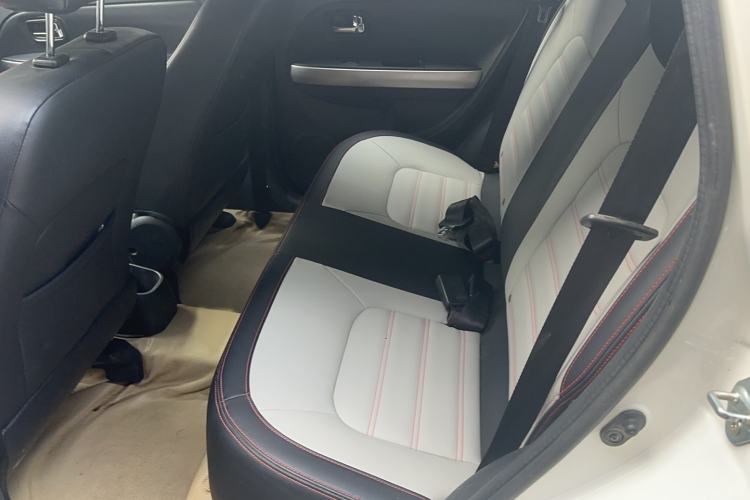 Used Great Wall M4 2014 1.5L Manual Comfort Model Interior 2