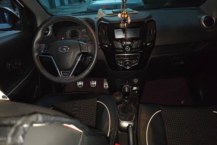 Used Great Wall M4 2014 1.5L Manual Comfort Model Interior 2