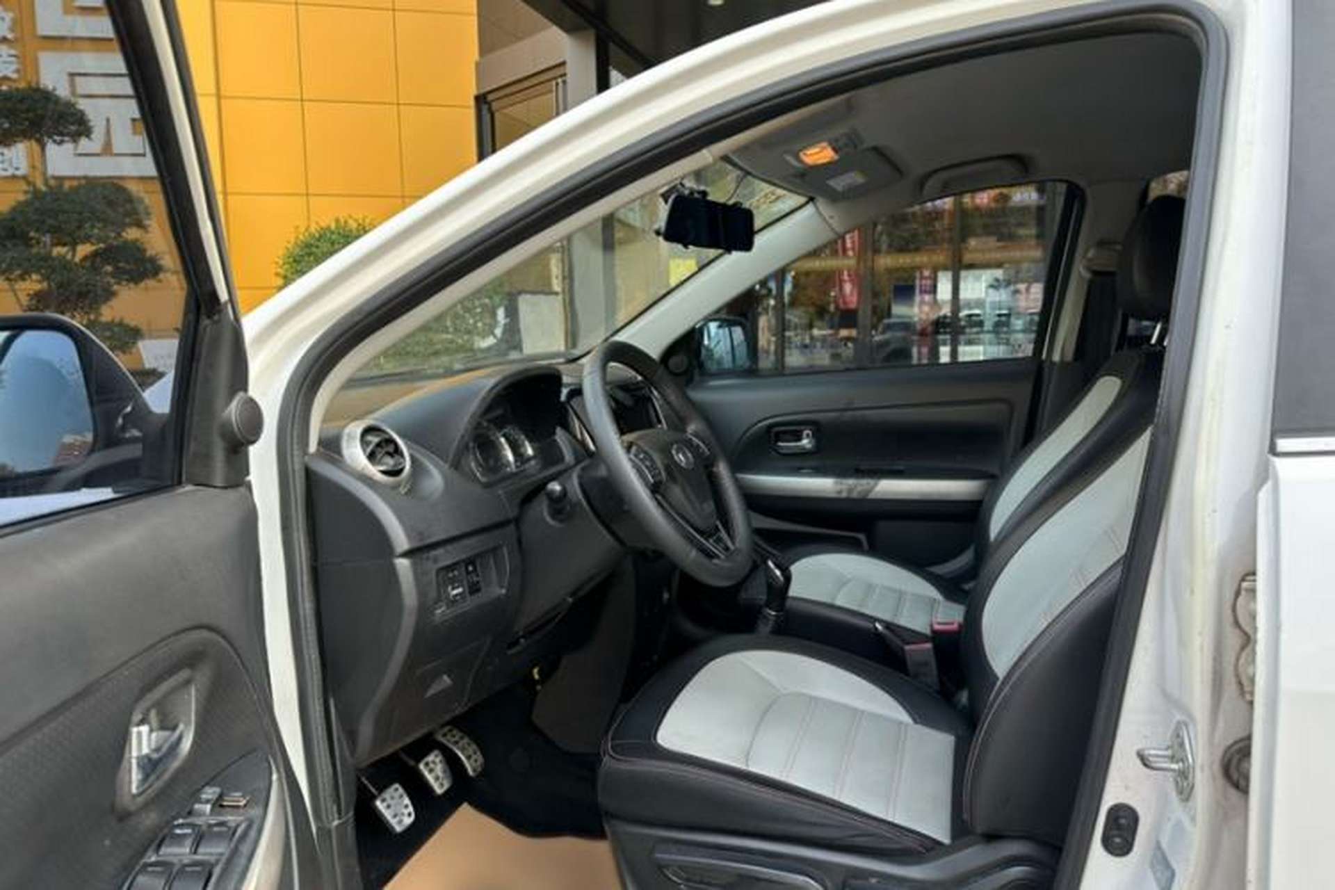 Used Great Wall M4 2014 1.5L Manual Comfort Model Interior 3