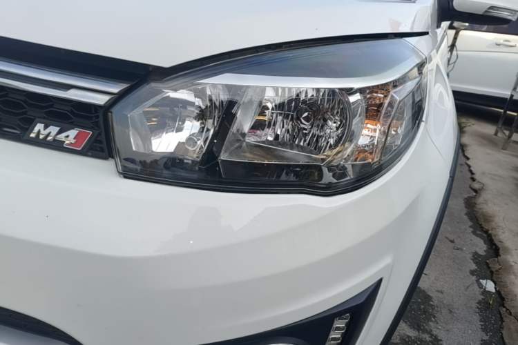 Used Great Wall M4 2014 1.5L Manual Comfort Model Left Front Headlight