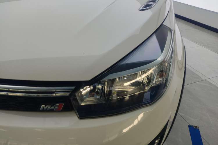 Used Great Wall M4 2014 1.5L Manual Comfort Model Left Front Headlight
