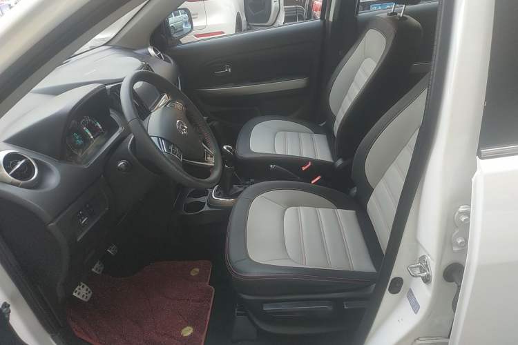 Used Great Wall M4 2014 1.5L Manual Luxury Model Left Front Seat