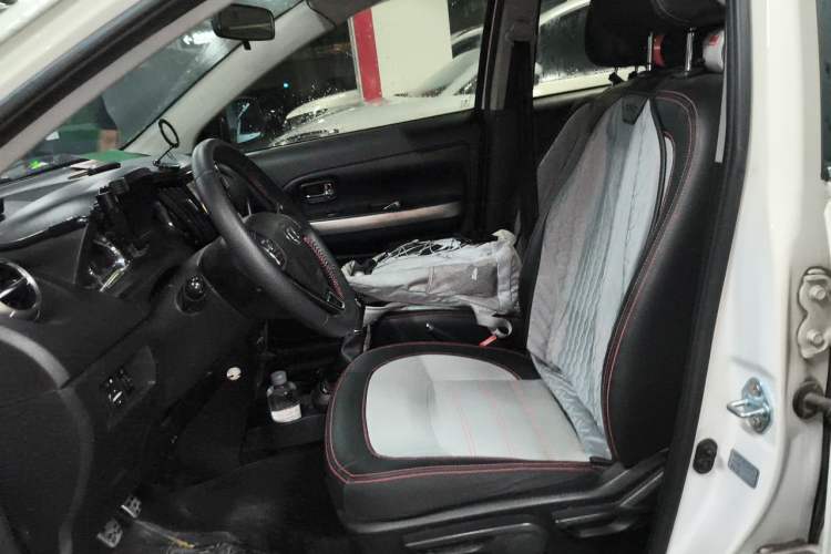 Used Great Wall M4 2014 1.5L Manual Luxury Model Left Front Seat