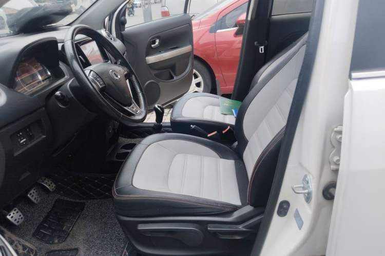 Used Great Wall M4 2014 1.5L Manual Luxury Model Left Front Seat