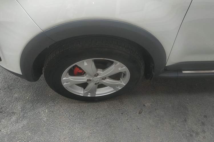 Used Great Wall M4 2014 1.5L Manual Luxury Model Left Front Wheel Hub