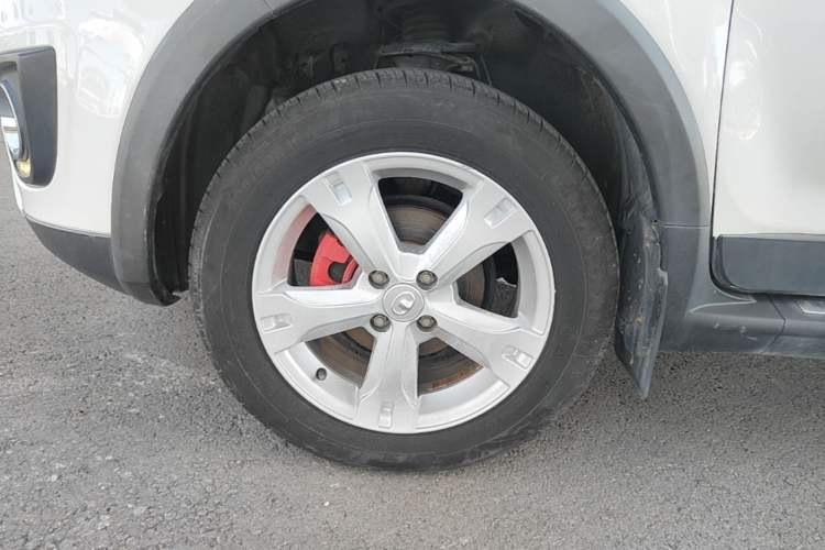 Used Great Wall M4 2014 1.5L Manual Comfort Model Left Front Wheel Hub